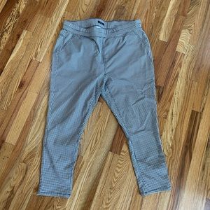 Rue21 Checkered Stretch Capri